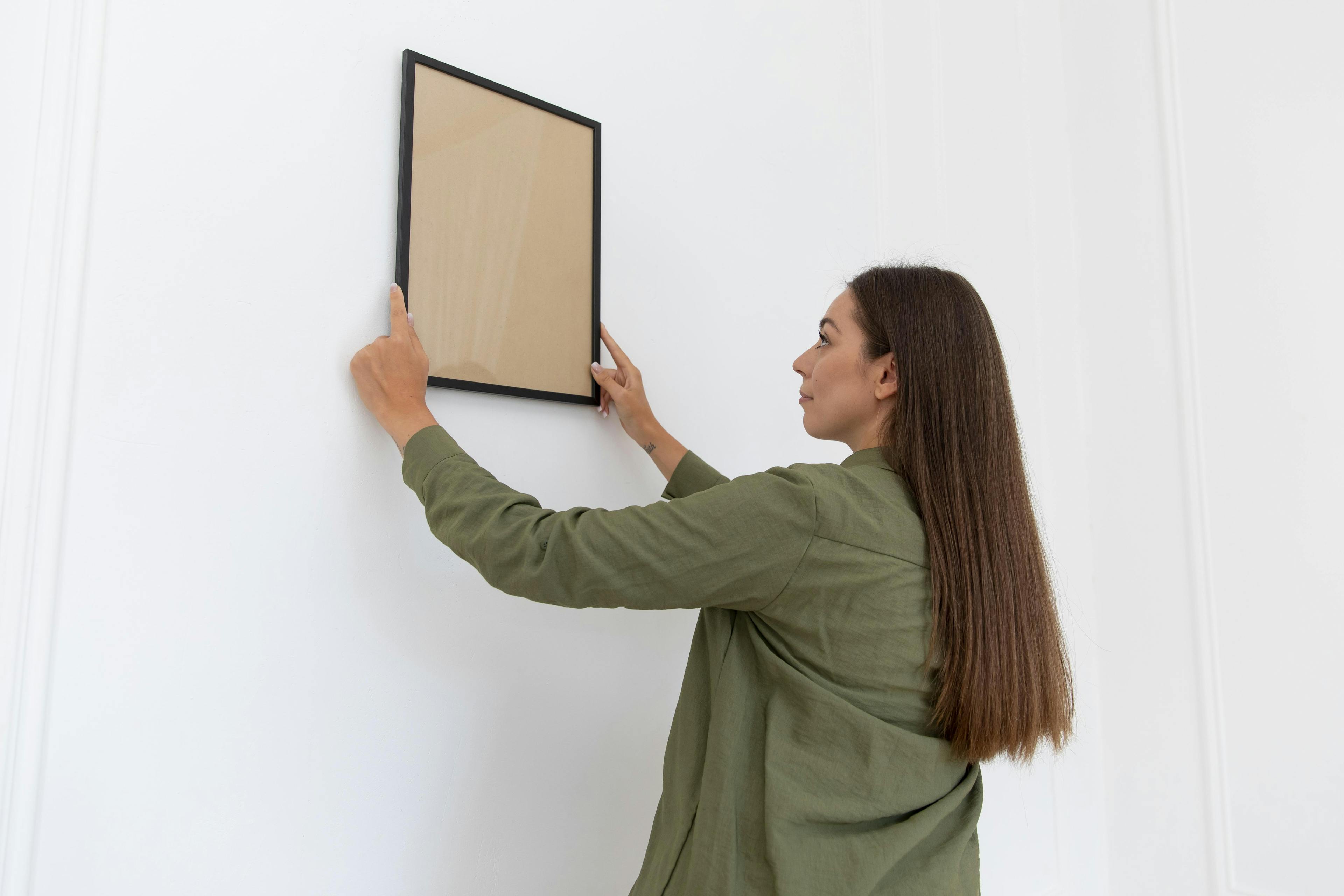 How to put up a poster without damaging it: 7 ways to keep your walls safe